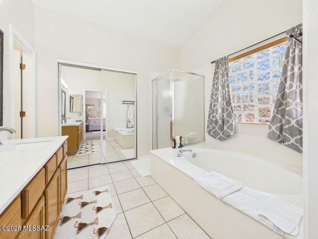 930 W Silver Hill Street, Tucson, AZ 85737