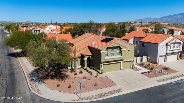 930 W Silver Hill Street, Tucson, AZ 85737