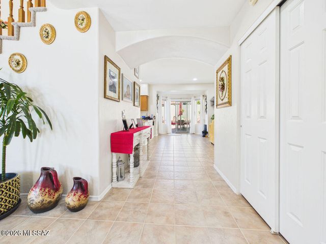 930 W Silver Hill Street, Tucson, AZ 85737