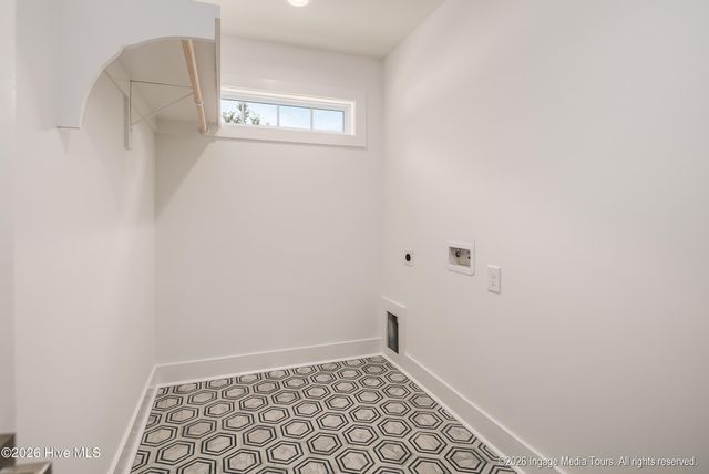 203 Adams Lane, Washington, NC 27889