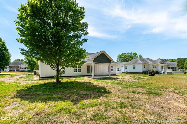 203 Adams Lane, Washington, NC 27889