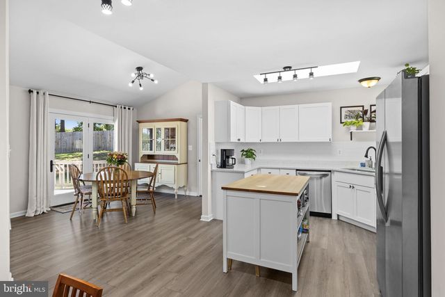 2 QUAIL RUN DR, Stafford, VA 22554