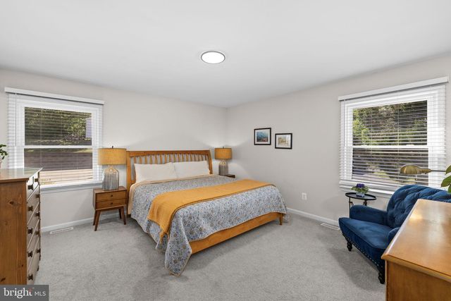 2 QUAIL RUN DR, Stafford, VA 22554