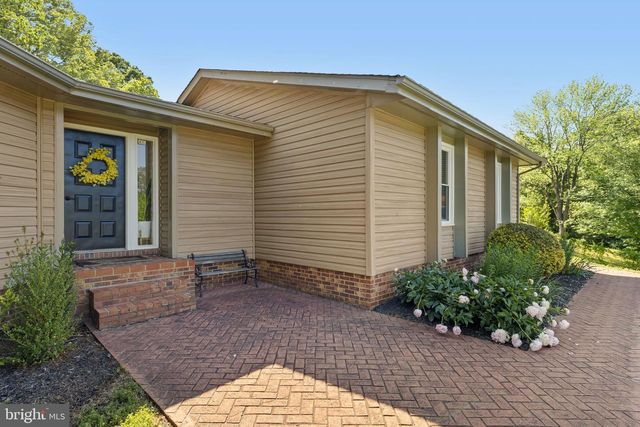 2 QUAIL RUN DR, Stafford, VA 22554