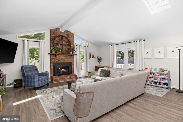 2 QUAIL RUN DR, Stafford, VA 22554