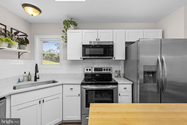 2 QUAIL RUN DR, Stafford, VA 22554