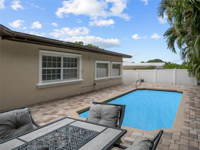 14331 APACHE AVENUE, Largo, FL 33774