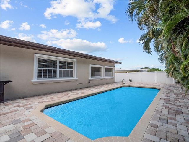 14331 APACHE AVENUE, Largo, FL 33774