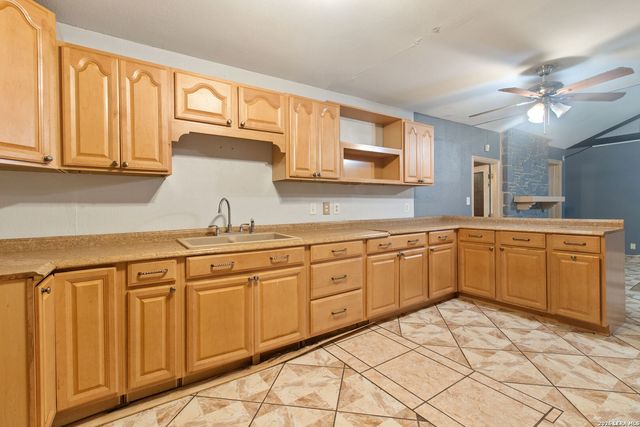 3703 PIPERS FIELD ST, San Antonio, TX 78251