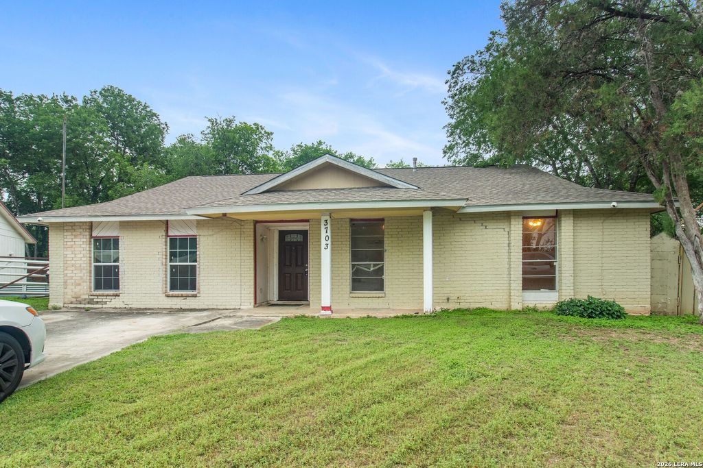 3703 PIPERS FIELD ST, San Antonio, TX 78251
