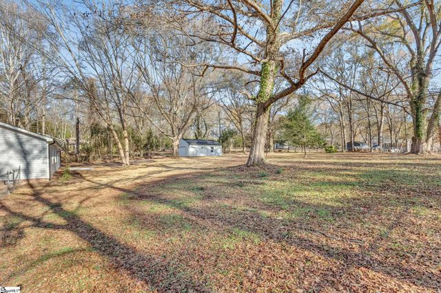 901 Standing Springs Road, Greenville, SC 29605