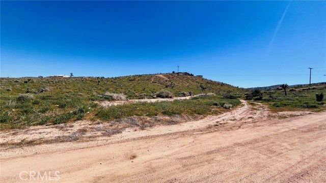 10111 Cerra Vista Street, Apple Valley, CA 92308