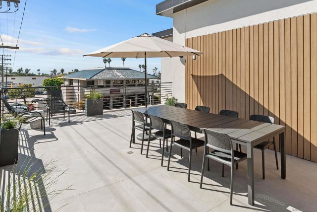 1111 Torrey Pines Rd. 206, La Jolla, CA 92037