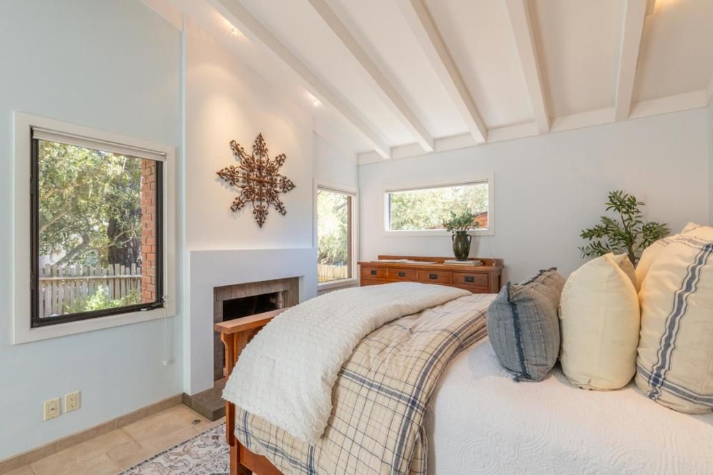 Image 19 of property listing at 0 Vizcaino 3 NW Flanders Way, Carmel, CA 93921