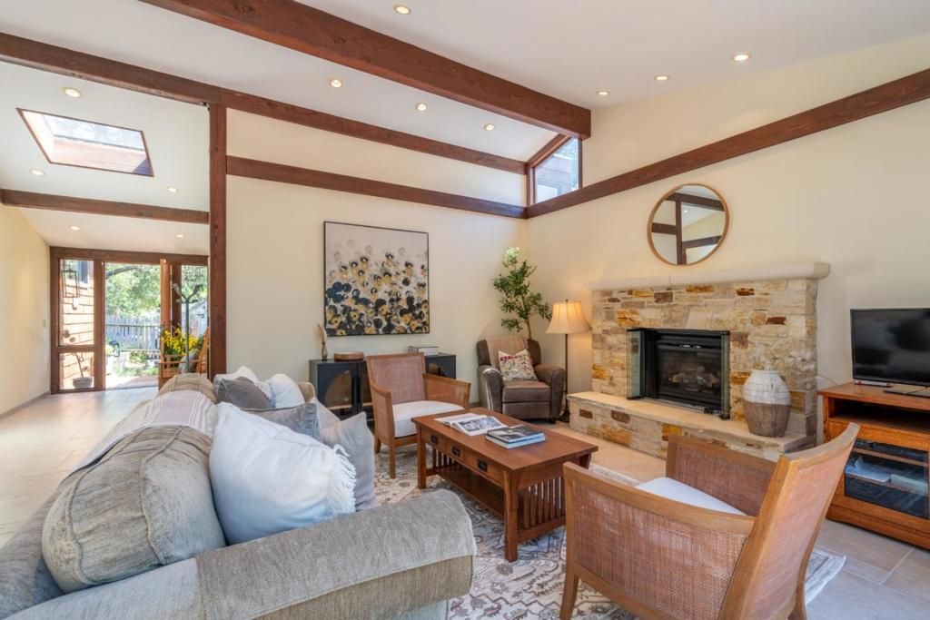 Image 5 of property listing at 0 Vizcaino 3 NW Flanders Way, Carmel, CA 93921