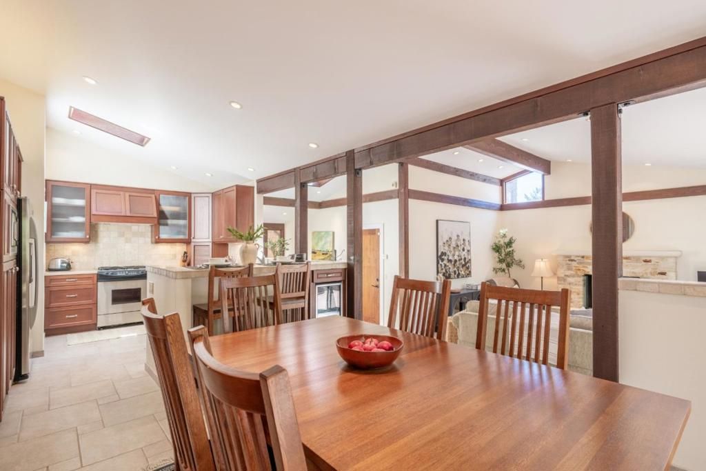 Image 9 of property listing at 0 Vizcaino 3 NW Flanders Way, Carmel, CA 93921