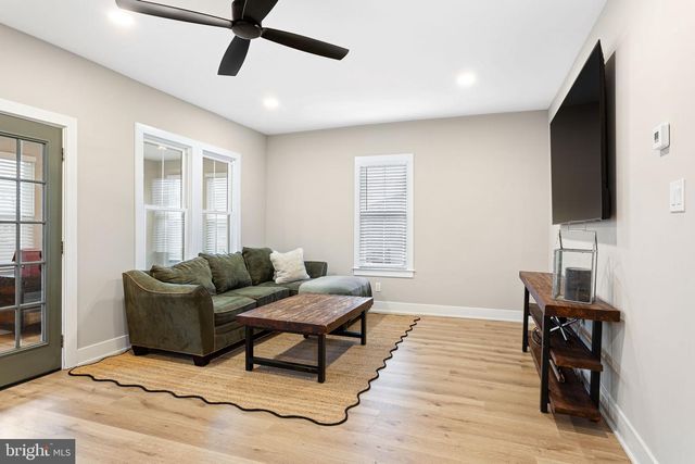 1 MAPLE AVE, Haddon Township, NJ 08108