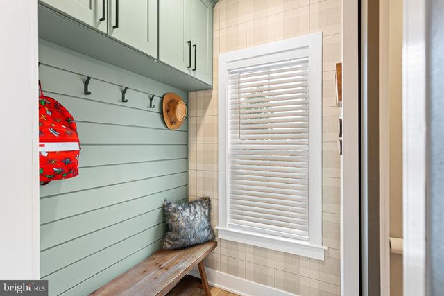 1 MAPLE AVE, Haddon Township, NJ 08108