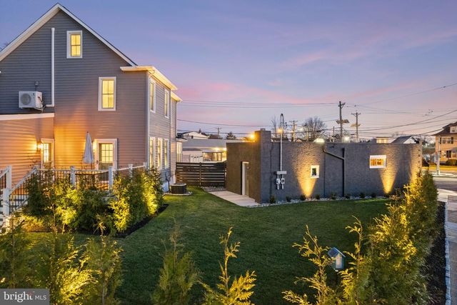 1 MAPLE AVE, Haddon Township, NJ 08108