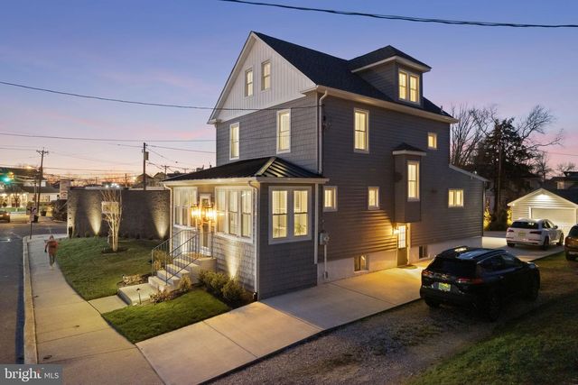 1 MAPLE AVE, Haddon Township, NJ 08108