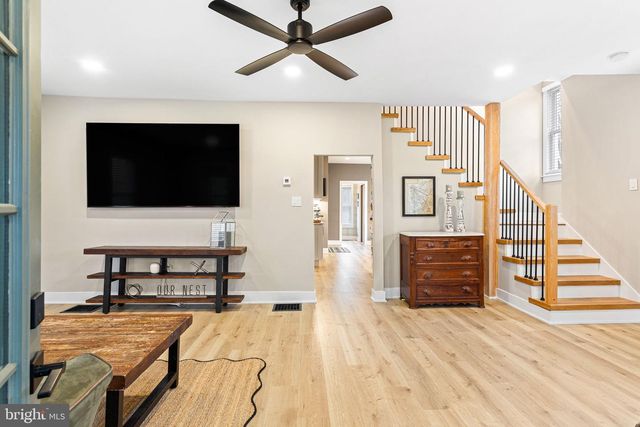 1 MAPLE AVE, Haddon Township, NJ 08108