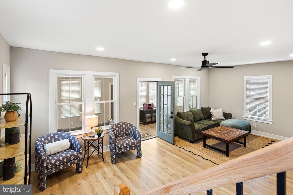 Image 10 of property listing at 1 MAPLE AVE, Haddon Township, NJ 08108