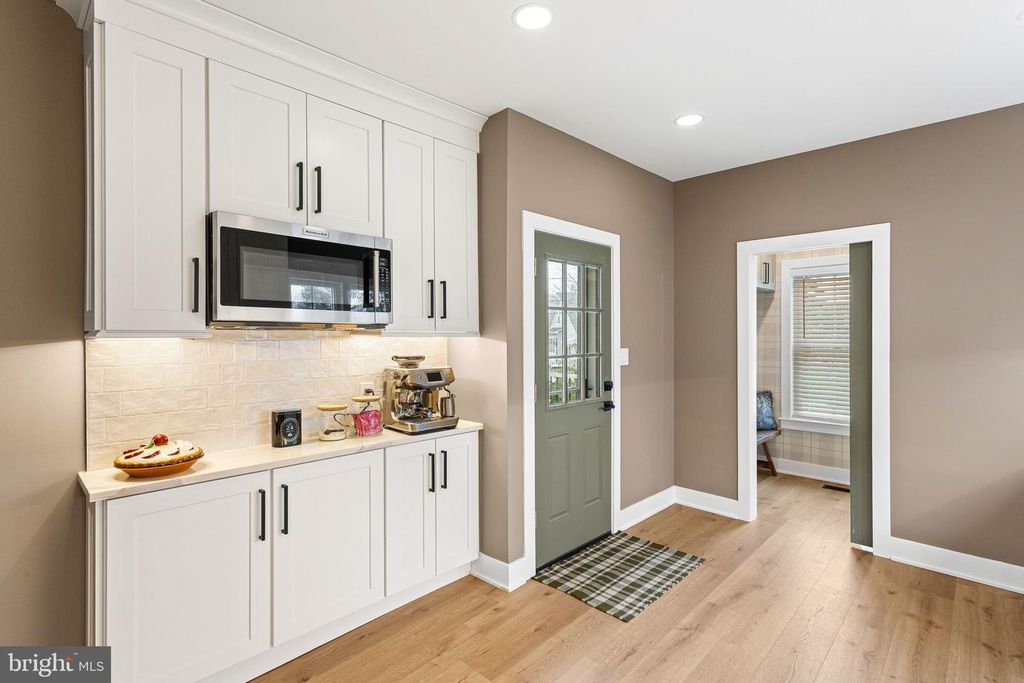 Image 17 of property listing at 1 MAPLE AVE, Haddon Township, NJ 08108