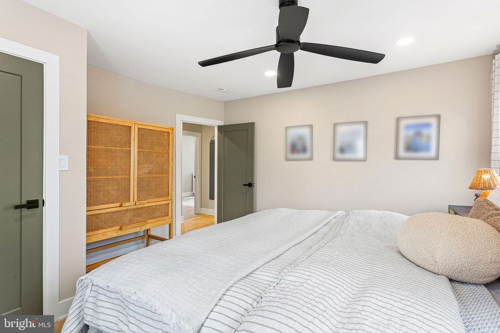 Image 27 of property listing at 1 MAPLE AVE, Haddon Township, NJ 08108