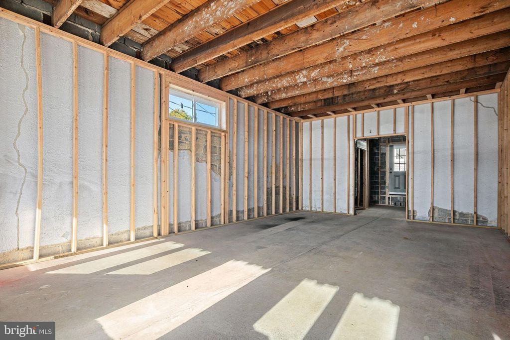 Image 43 of property listing at 1 MAPLE AVE, Haddon Township, NJ 08108