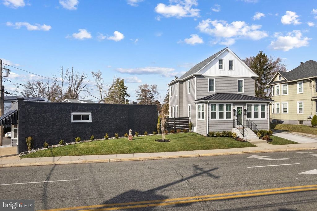 Image 83 of property listing at 1 MAPLE AVE, Haddon Township, NJ 08108