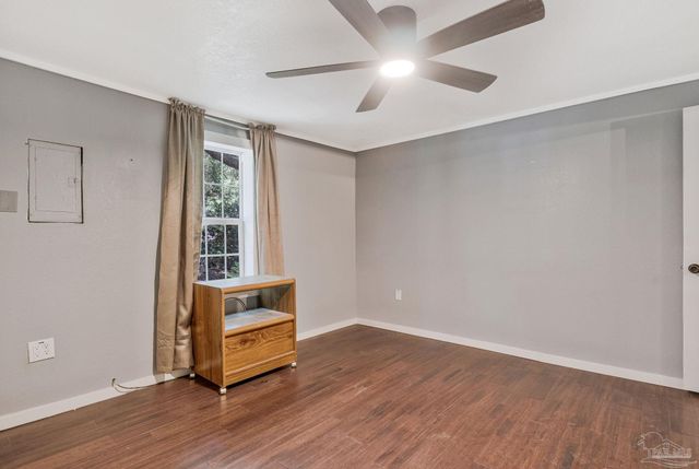 6622 Hinote St, Milton, FL 32570