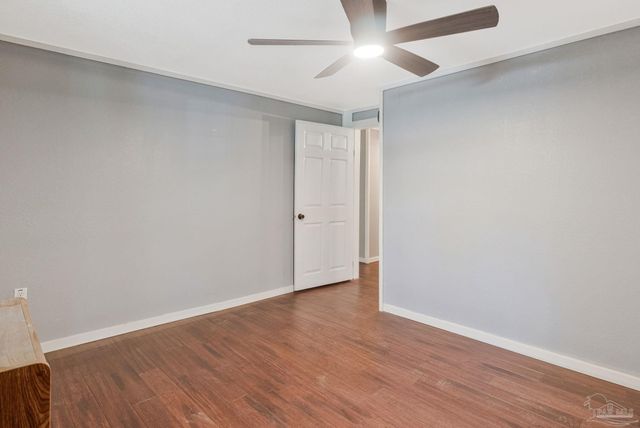 6622 Hinote St, Milton, FL 32570