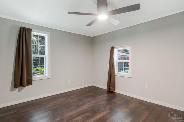6622 Hinote St, Milton, FL 32570