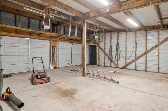 6622 Hinote St, Milton, FL 32570