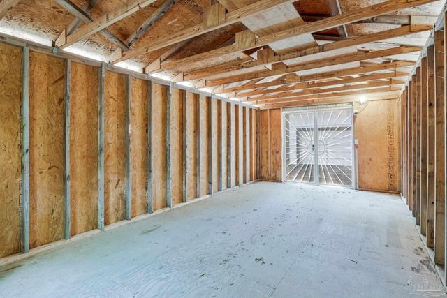 6622 Hinote St, Milton, FL 32570