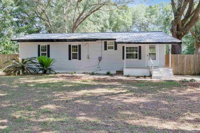 6622 Hinote St, Milton, FL 32570