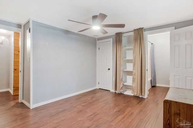 6622 Hinote St, Milton, FL 32570