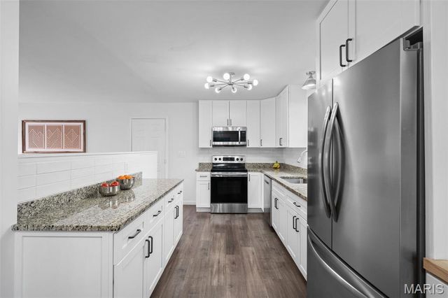 1080 Sagebrush Trail, Ballwin, MO 63011