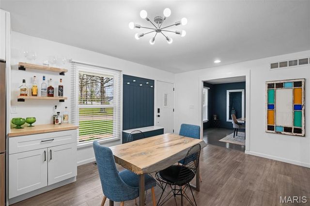 1080 Sagebrush Trail, Ballwin, MO 63011