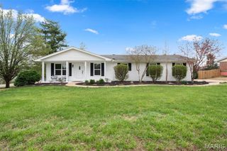 1080 Sagebrush Trail, Ballwin, MO 63011