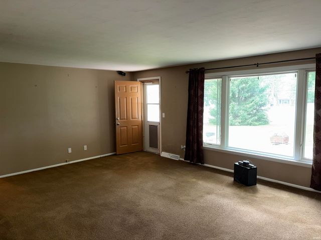 3936 Daner Drive, Fort Wayne, IN 46815