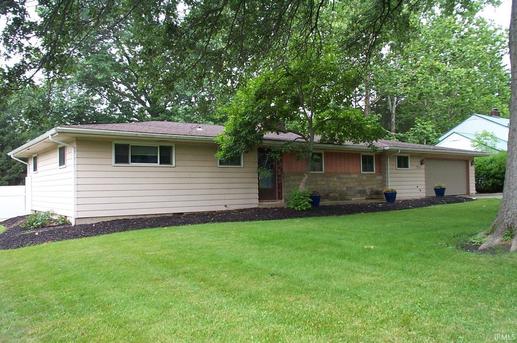 3936 Daner Drive, Fort Wayne, IN 46815