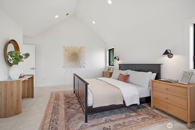 2515 35th Avenue W, Seattle, WA 98199