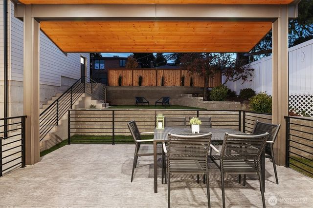 2515 35th Avenue W, Seattle, WA 98199