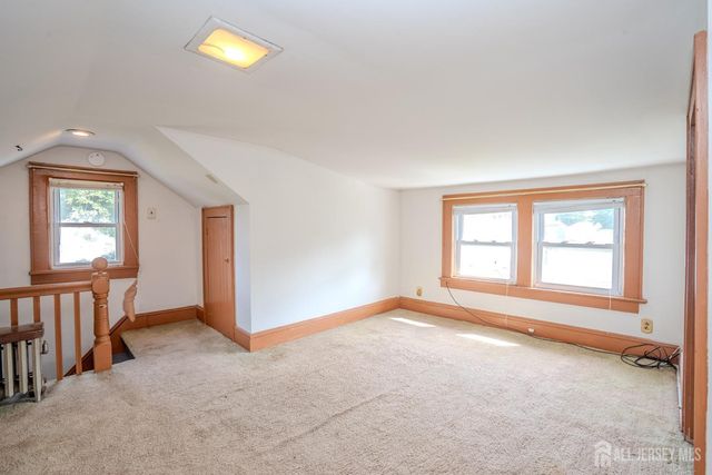 88 Coley Street, Woodbridge Proper, NJ 07095