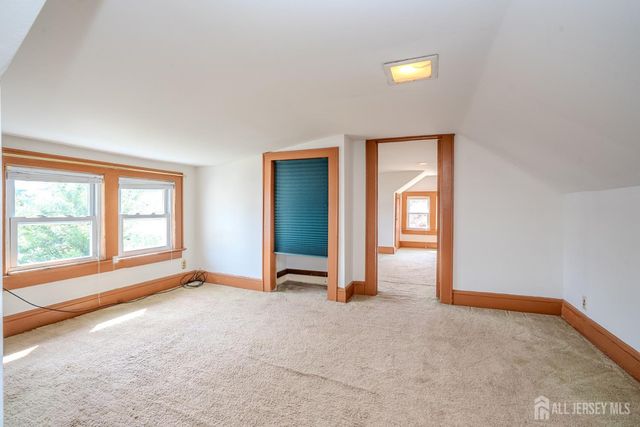 88 Coley Street, Woodbridge Proper, NJ 07095