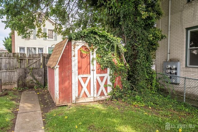 88 Coley Street, Woodbridge Proper, NJ 07095