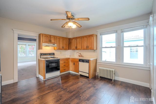 88 Coley Street, Woodbridge Proper, NJ 07095
