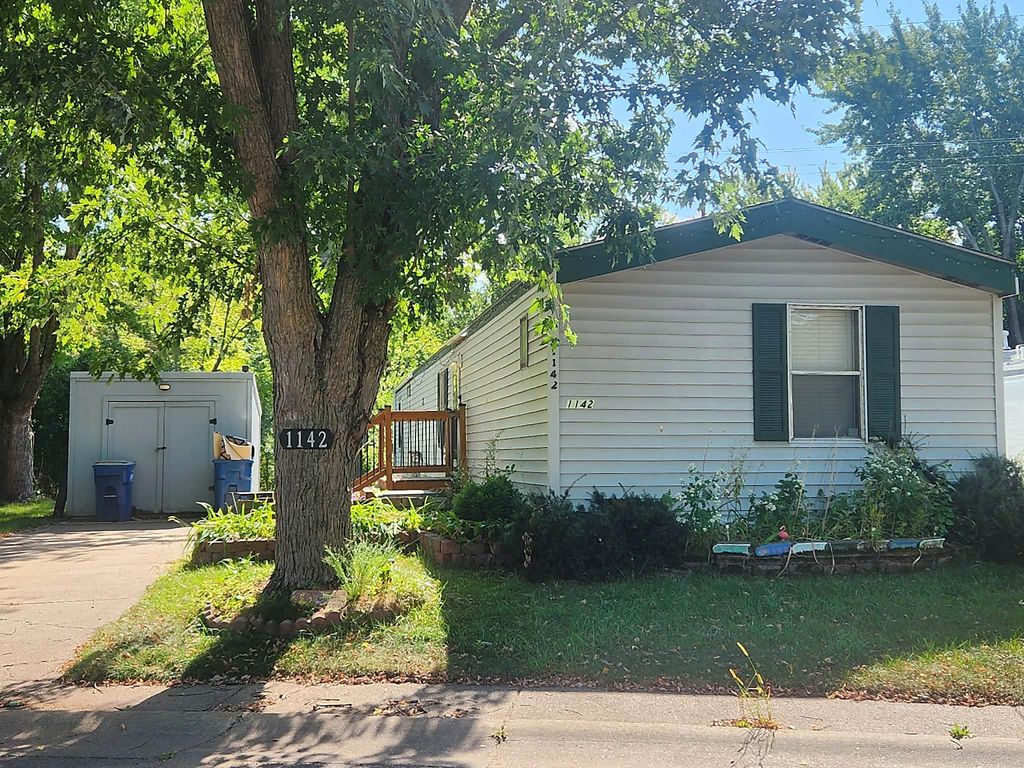 1142 101st Avenue NW, Coon Rapids, MN 55433 — exterior