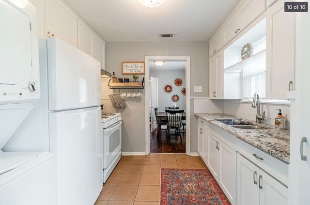 1201 W Alan Avenue, Carrollton, TX 75006